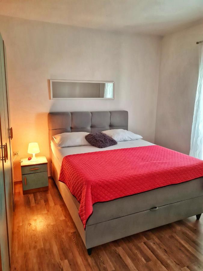 Apartmani Carmen Бибинє Екстер'єр фото