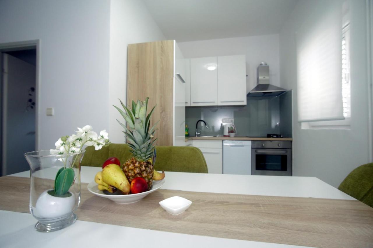 Apartmani Carmen Бибинє Екстер'єр фото