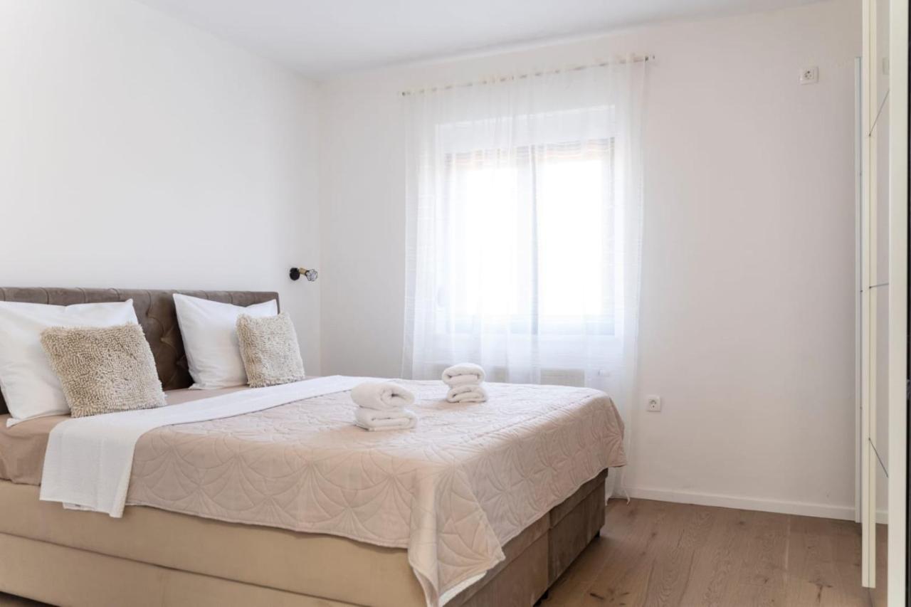 Apartmani Carmen Бибинє Екстер'єр фото