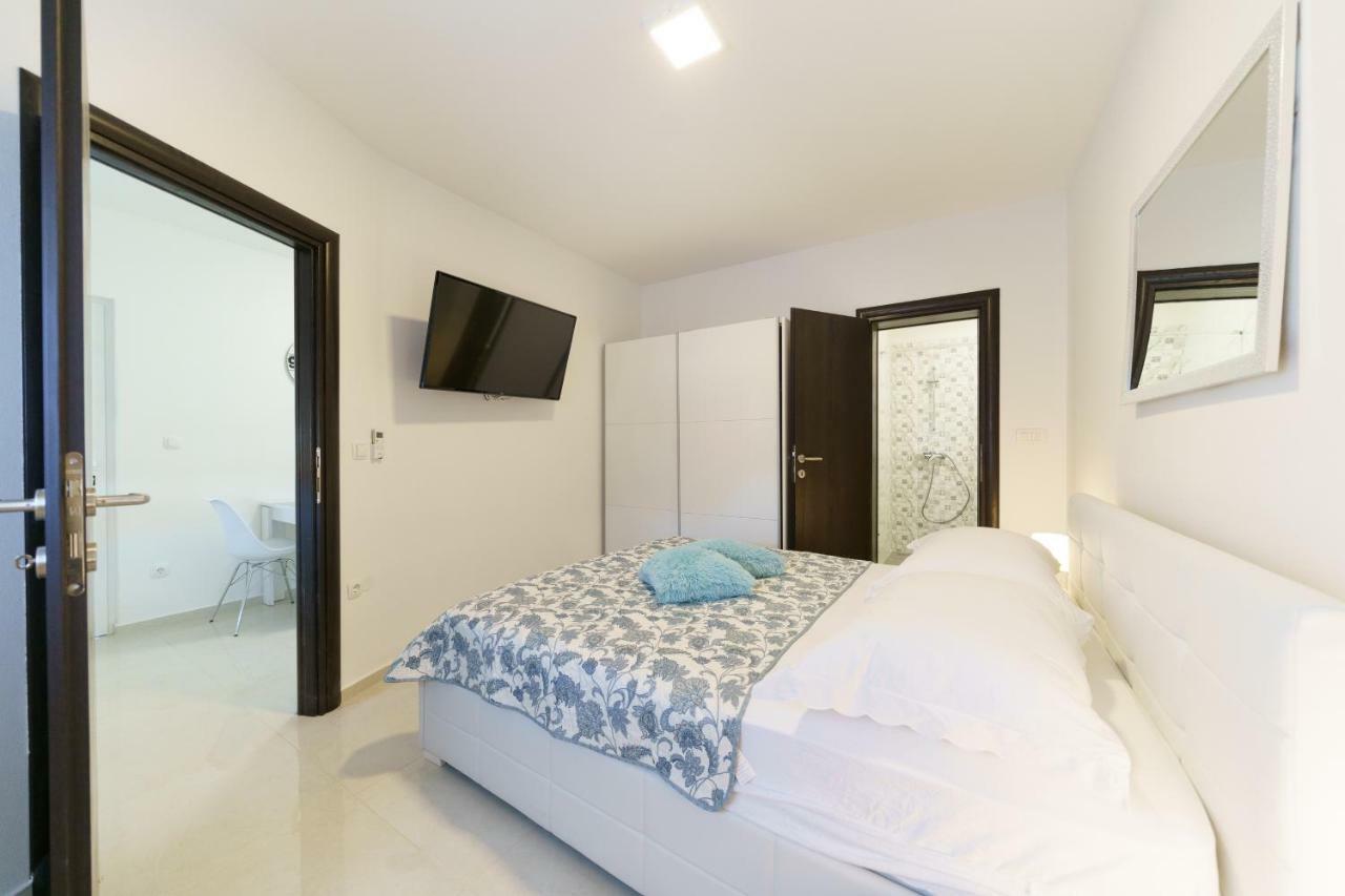 Apartmani Carmen Бибинє Екстер'єр фото